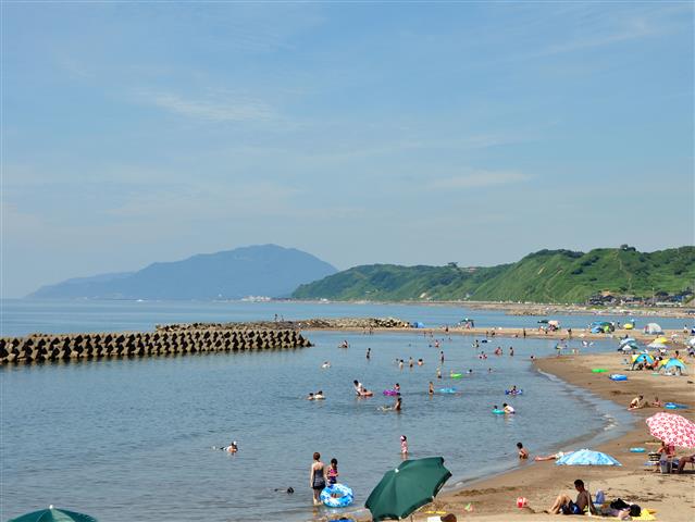 新潟県のおすすめビーチ 海水浴場 年度の開催 中止は るるぶ More