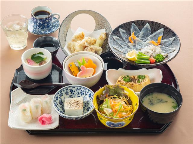 小川 ふぐ の 『「ふぐの小川」の姉妹店で、美味しいふぐ料理をカジュアルに楽しめます。』by ハッピー80801