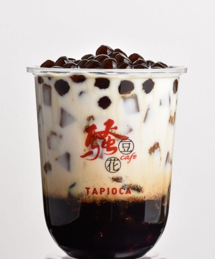 「沖縄式黒糖タピオカミルクティ」M600円・L700円