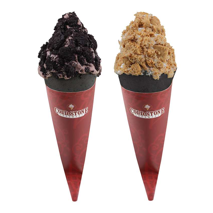 ソフトクリームクレープ「オレオオーレ(左)」「クッキークリーマリー(右)」各631円
