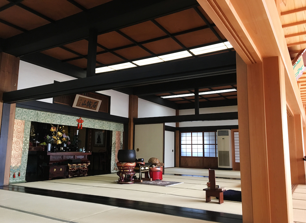 空襲で消失後、再建された妙楽寺の本堂