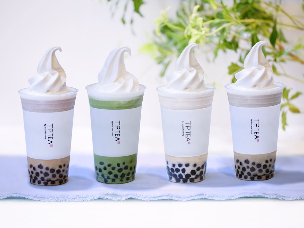 (画像内 左から)タピオカ紅茶ラテフロート、タピオカ抹茶ラテフロート、タピオカ翡翠ジャスミンラテフロート、タピオカ鉄観音ラテフロート 各730円(税別)