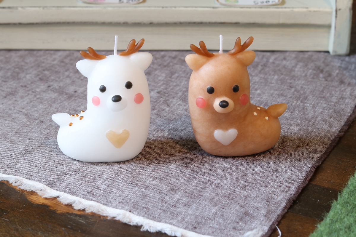 くつろぎ鹿 各600円
