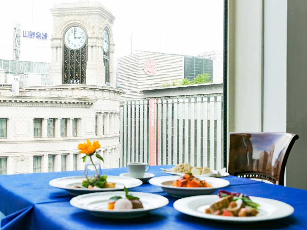 週末はご褒美旅 夜までゆったり楽しめる オトナな銀座のホテルステイ るるぶ More