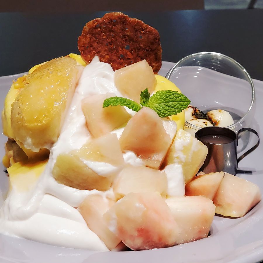水蜜桃のパンケーキ 1550円(税込)※期間限定2019年7月24日~8月20日まで