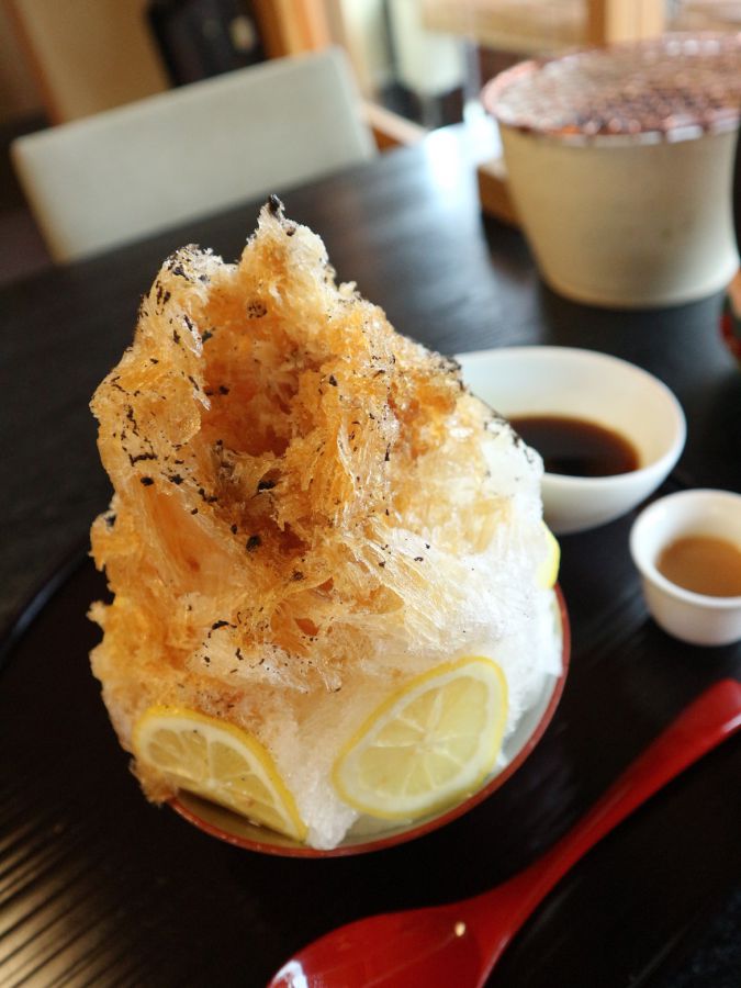 お番茶のかき氷 900円