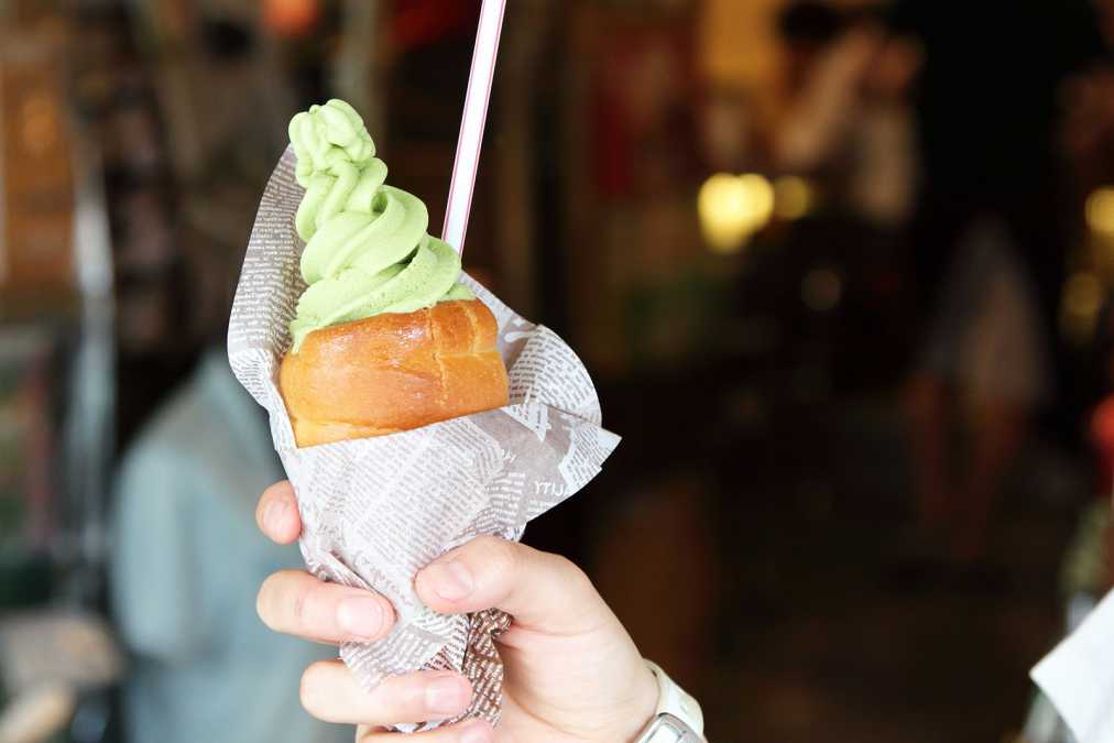 アイスコルネット(抹茶) 460円