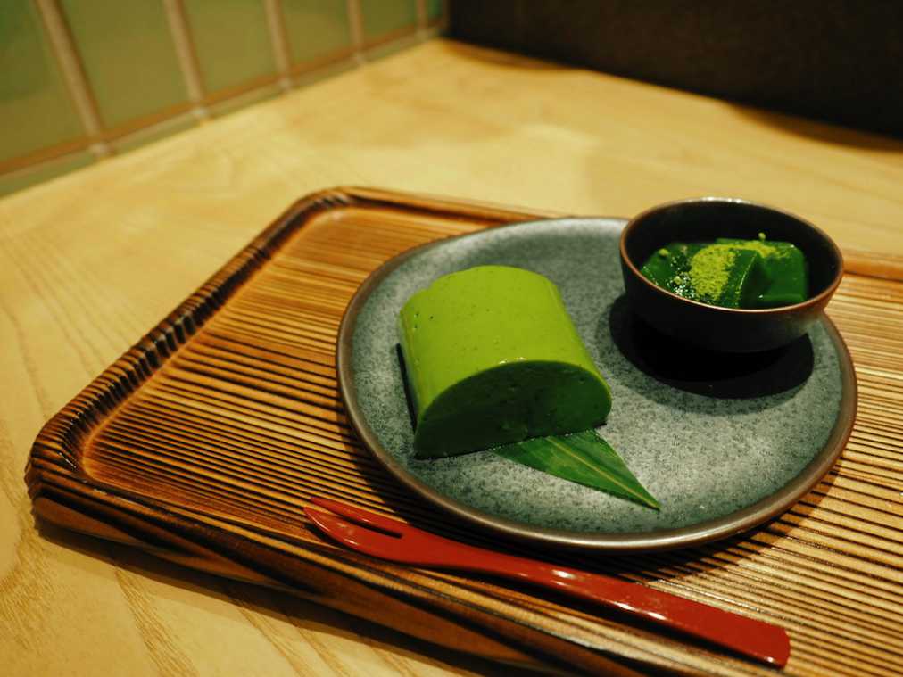 抹茶わらび餅と抹茶葛ねり(お茶セット) 1404円