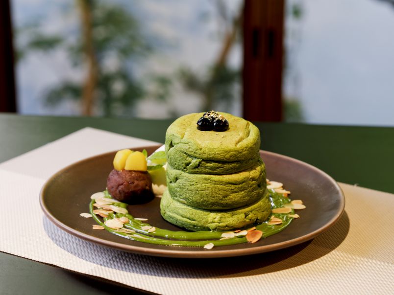 京都ならではの限定スイーツに夢中！　ぜ～んぶ抹茶のふわふわグリーンのパンケーキ