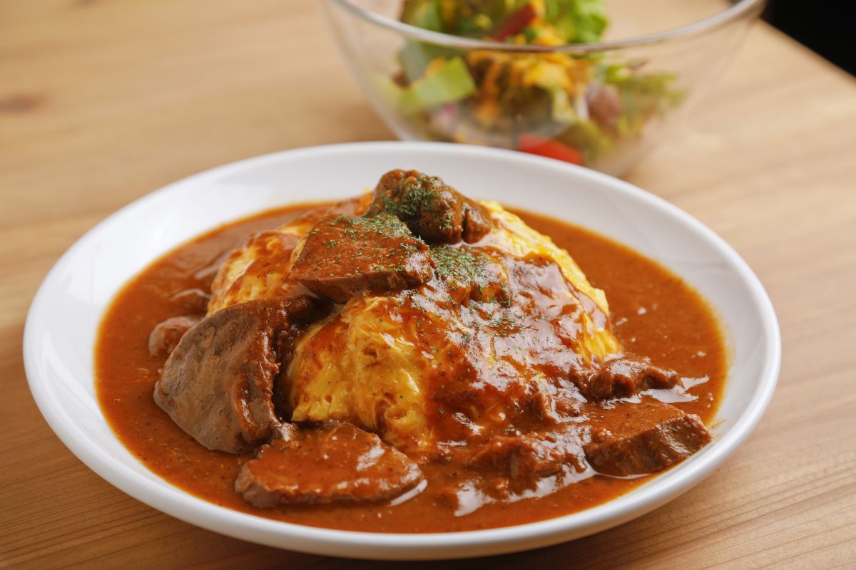 タンシチューのオムライス 1260円