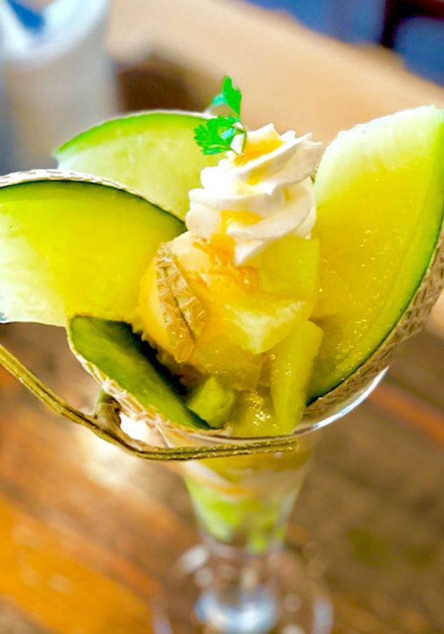 プレミアムマスクメロンパフェ 2700円(税別)/Fruit Chef