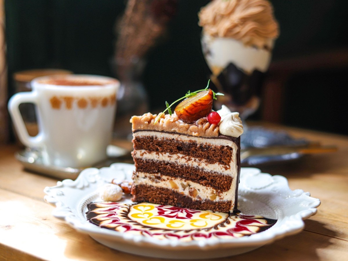 撮影欲と食欲を同時に刺激する芸術スイーツ カフェグラマーきょん の あのカフェこの席 るるぶ More