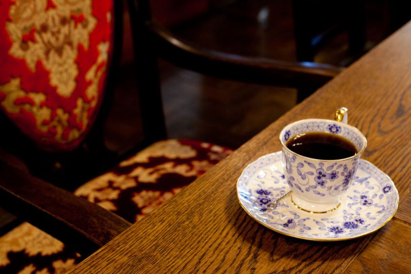 1人でゆっくり癒し時間！コーヒーがおいしい京都のレトロカフェ5選