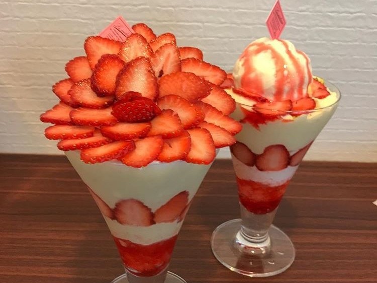 いちごの季節だけのお楽しみ ブーケのような華やかパフェに感激 るるぶ More