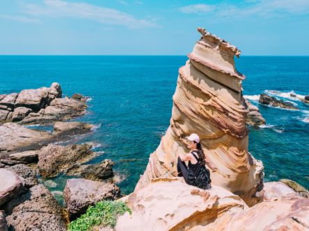 ソフトクリーム型の岩と黄金の海!?青春山海線へ台北発1DAYトリップ！