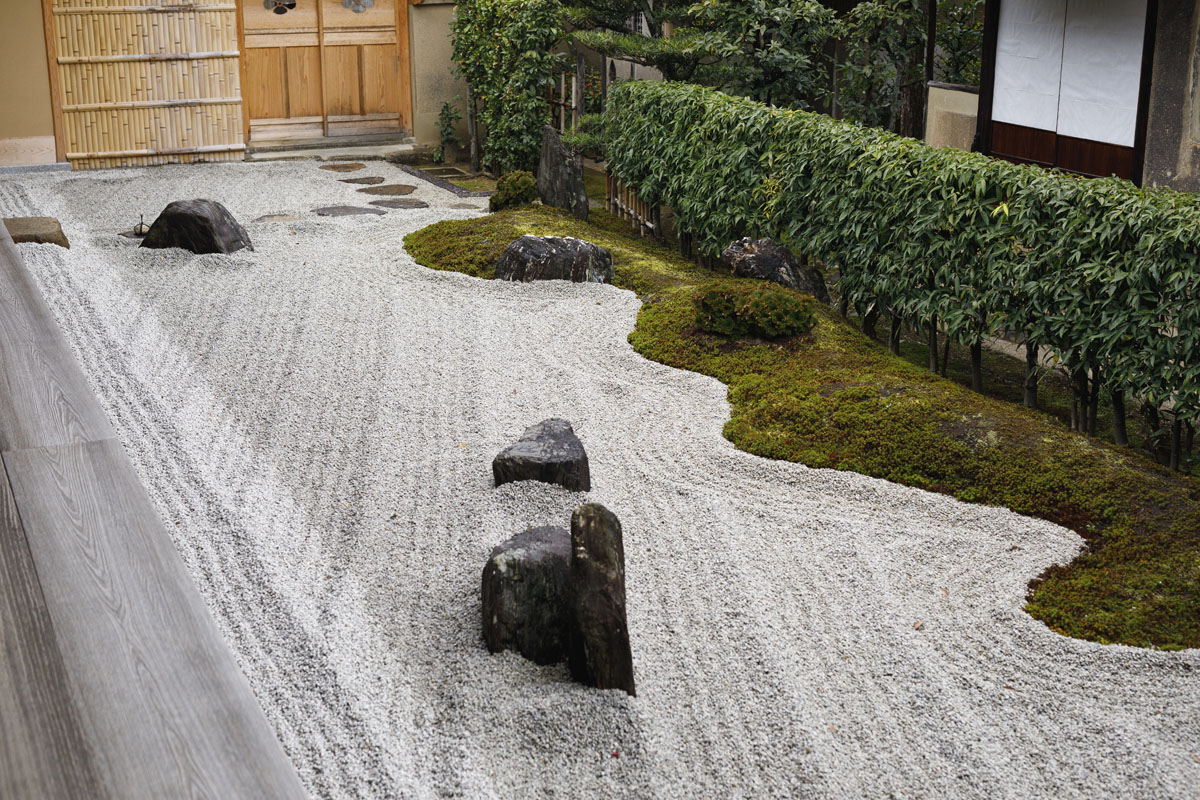 空いている今がねらい目 冬の京都 石庭めぐり るるぶ More