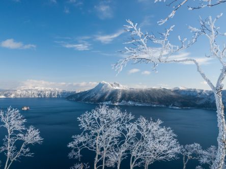 生まれ変わっちゃうかも？ 冬だけの絶景×温泉が最高すぎる北海道へ