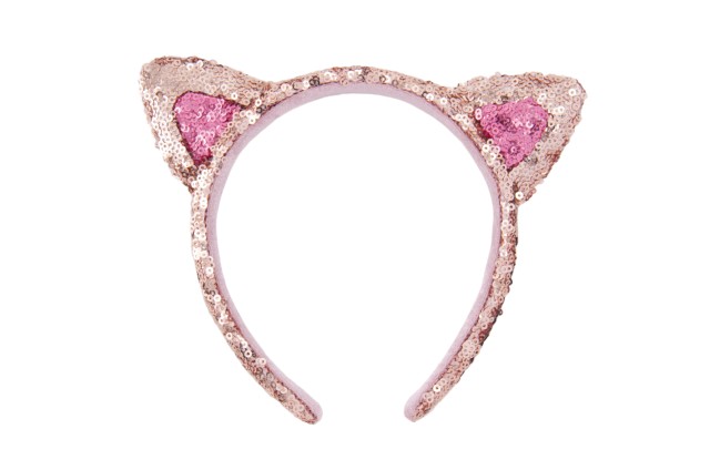 東京ディズニーリゾートの最新グッズは ピンク かわいいコーデをチェックしよう るるぶ More