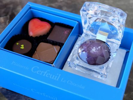 全国からオーダーが！誕生石をイメージした煌びやかな豪華チョコレート