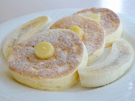 ふわふわしっとりで絶品！1人でのんびりホテルで楽しむ極上パンケーキ