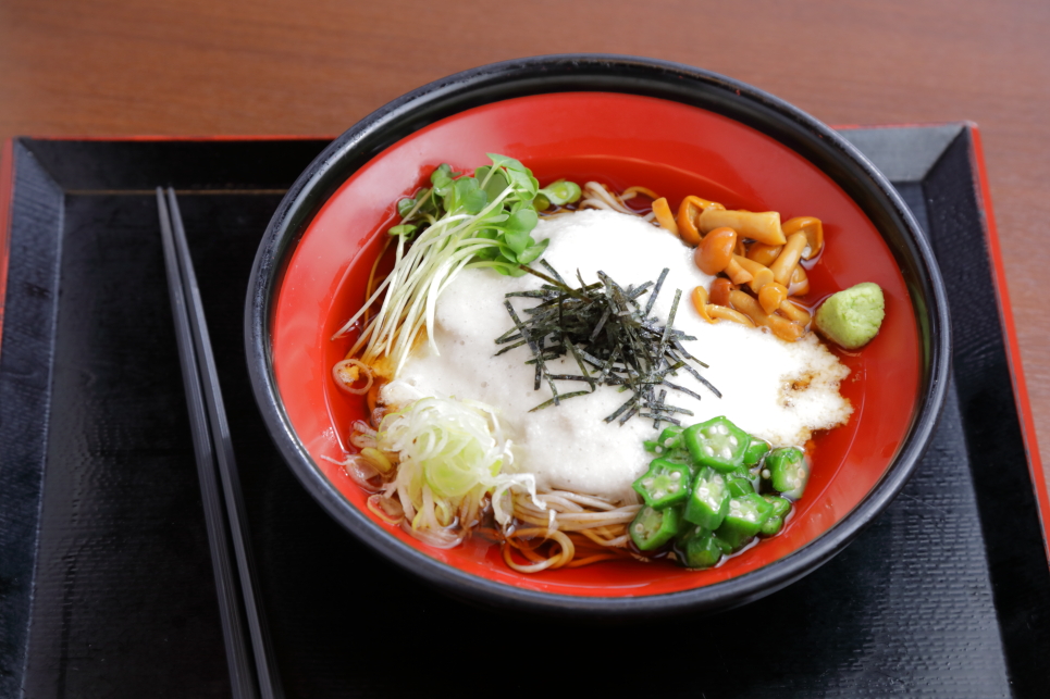 冷やしとろろそば850円