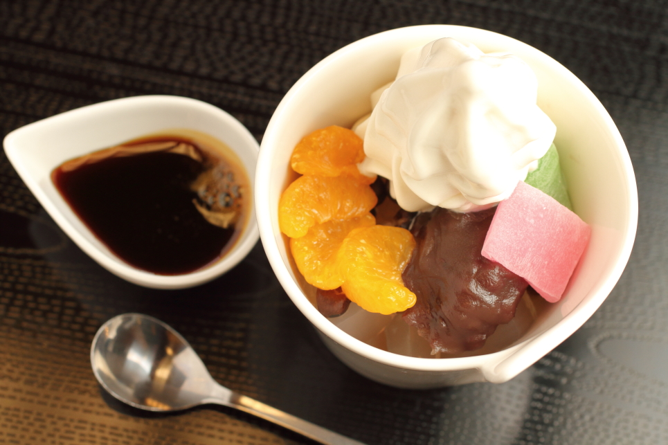 クリームあんみつ450円