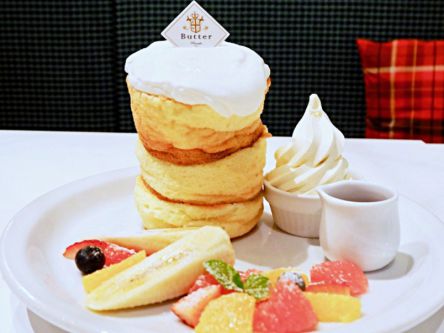 ふわふわの口どけ！3段重ねのタワーになったボリューム満点パンケーキ