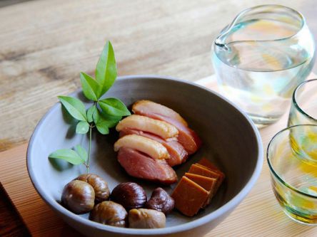 1000年振りに大ブーム?! 古代のチーズ“蘇”が食べられるカフェBARがすごい！