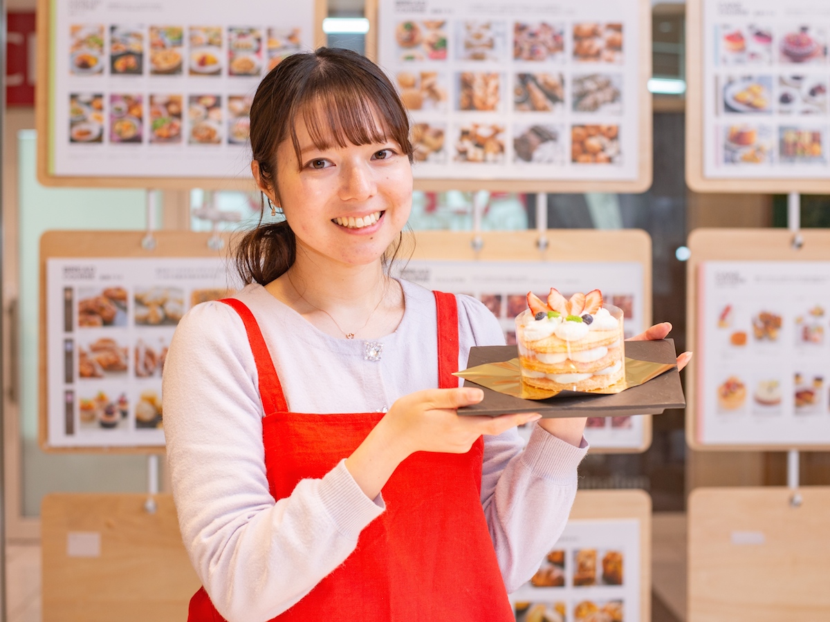 春いちごのふわふわネイキッドケーキに挑戦 Abcクッキングスタジオ500円体験レッスン るるぶ More