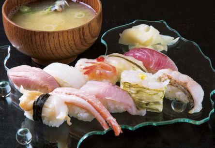 もはや天然の生け簀！富山の極上寿司「富山湾鮨」を堪能できるおすすめ寿司屋5選