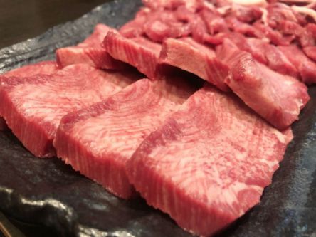 そろそろお肉が恋しい…！絶品牛タンが食べられる焼き肉店3選