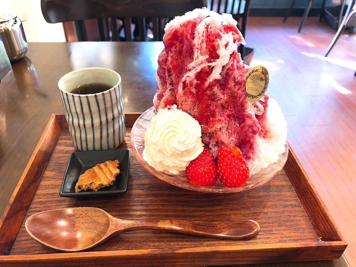 純氷かき氷(いちご練乳)850円(税別)
