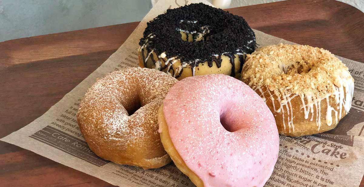 ふわふわモチモチ ぺろりと食べられる 北海道発のドーナツ コーヒーのテイクアウト専門店 るるぶ More