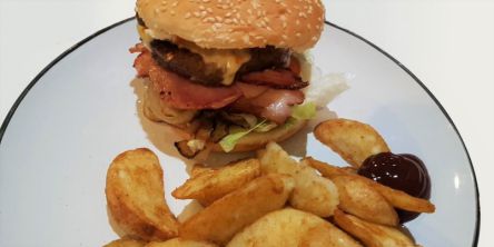 ニュージーランドのおうちごはん紹介～簡単絶品ハンバーガーにトライ♪～
