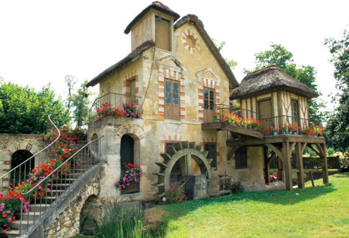 パリ 憧れの世界遺産 ヴェルサイユ宮殿 のハイライトをご紹介します るるぶ More