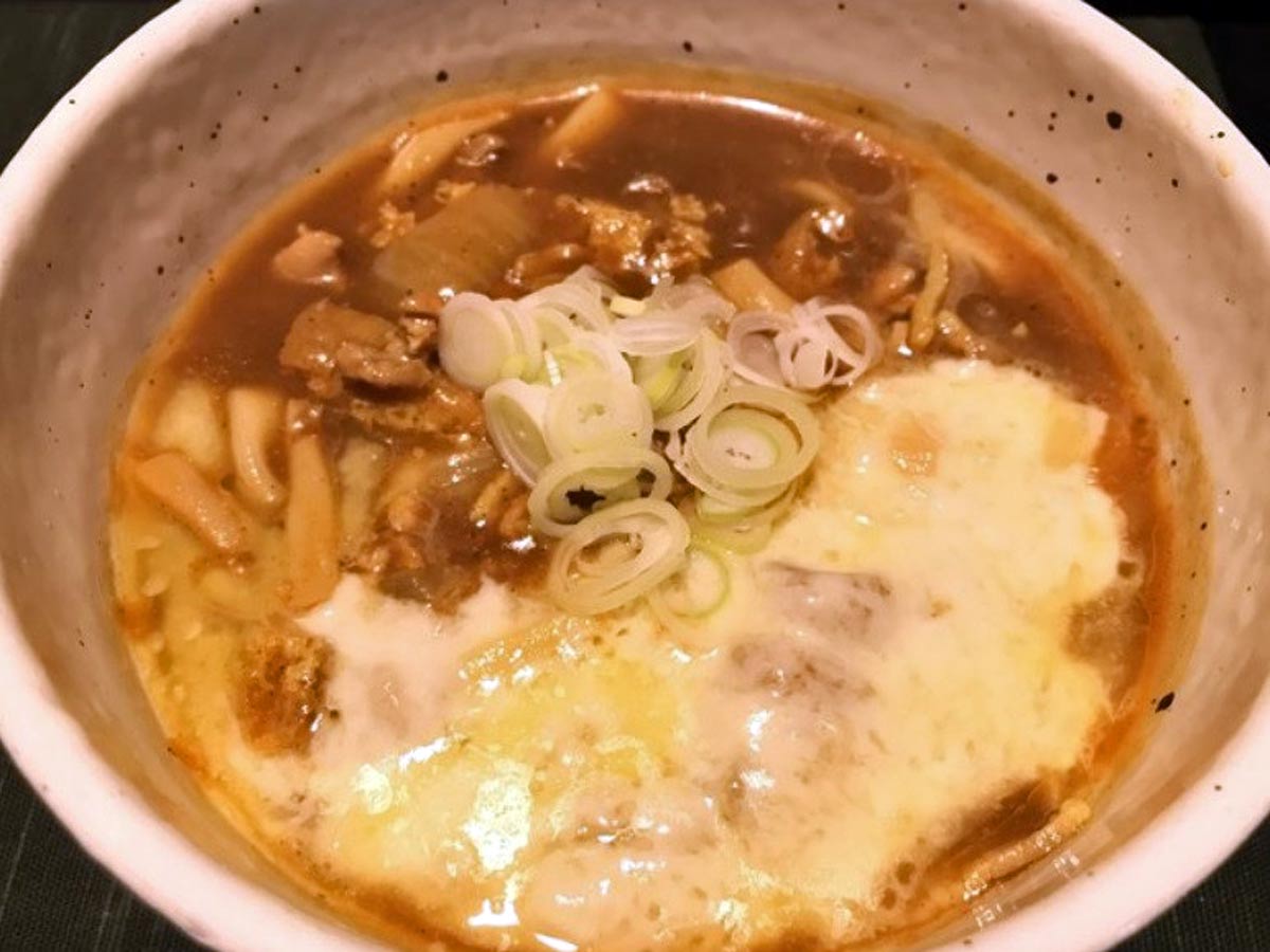 実は普通の カレーうどん ではありません 食べた人にしか分からない秘密とは るるぶ More