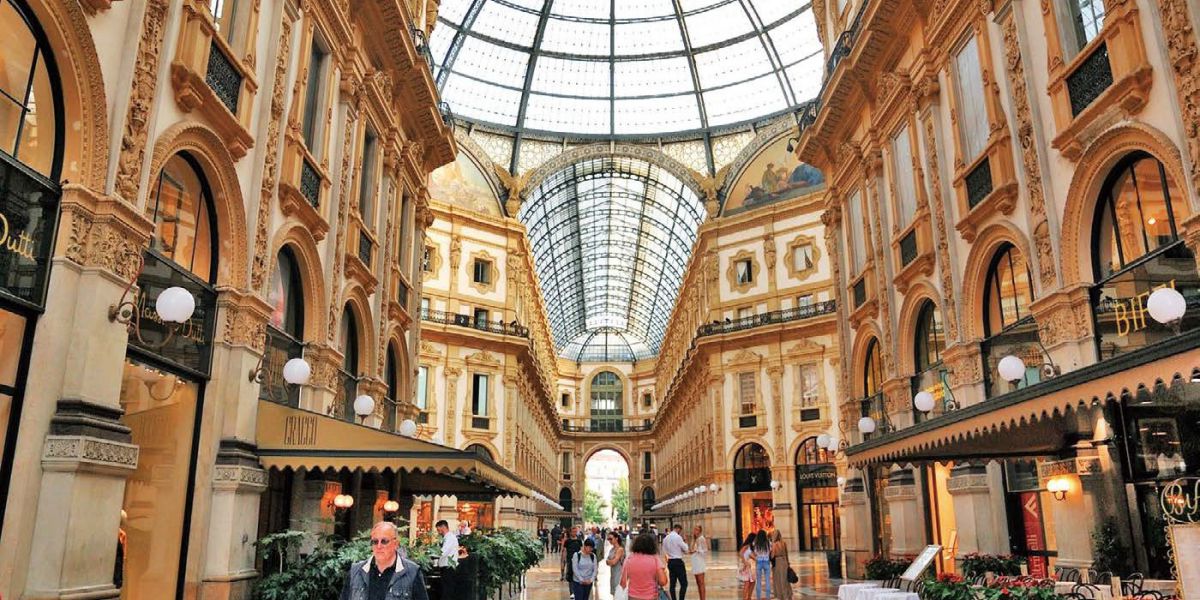 美しいショッピングアーケード ミラノの観光名所 ガレリア 散策のすすめ るるぶ More