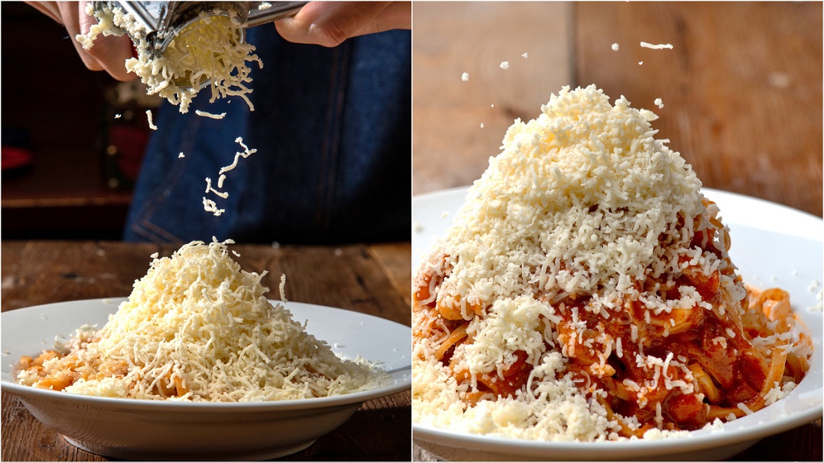 「ラクレットチーズの濃厚ミートパスタ」1499円(税抜)