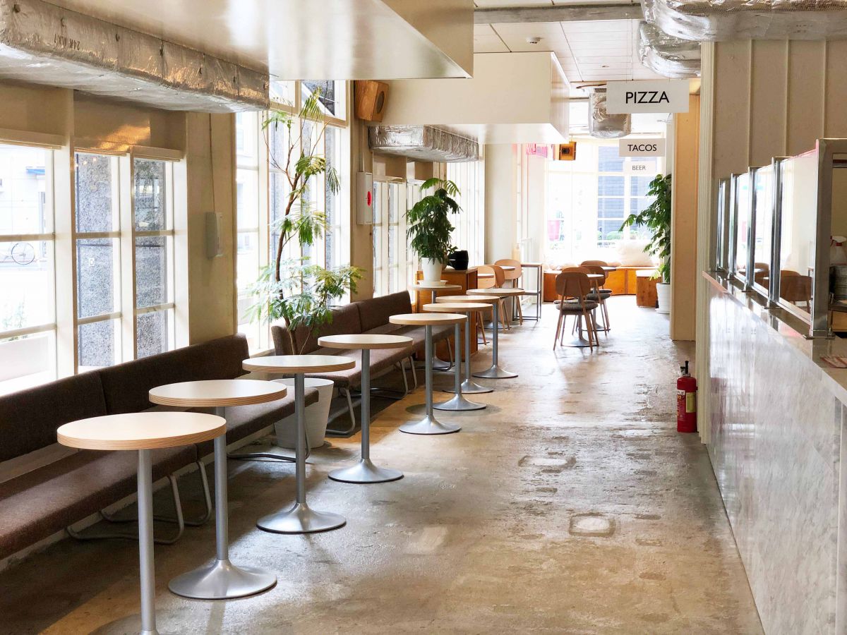 東京の人気店が勢ぞろい おしゃれフードコート Commissary 日本橋 がオープン るるぶ More