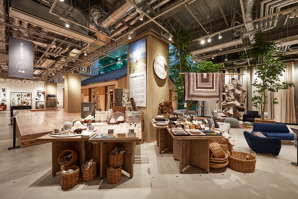 関東最大級店舗 無印良品 東京有明 現地レポート 無印良品の商品がほぼすべて買える るるぶ More