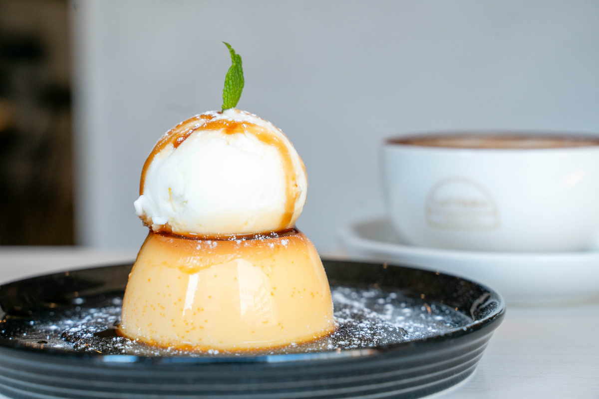 ジェラートを支える健気なプリン ラテアートも美しいイタリアンバール るるぶ More