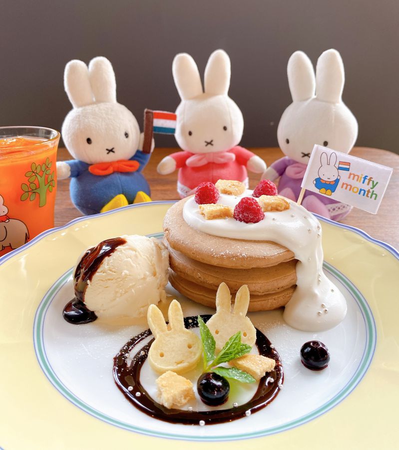 ミッフィーのお誕生日ケーキセット(ドリンク付き)1500円(単品1200円)