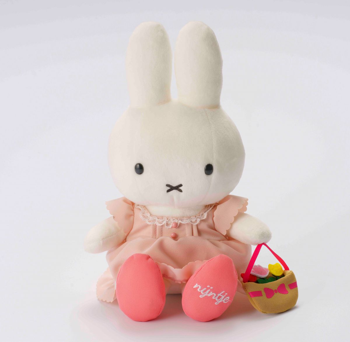ブルームミッフィーぬいぐるみ3800円(数量限定)