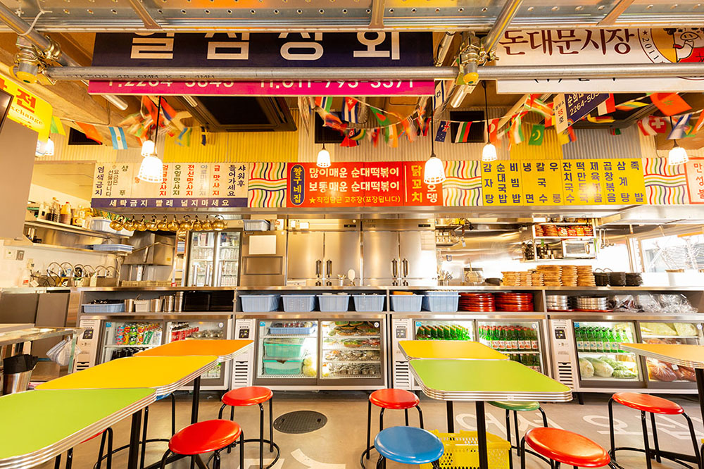 韓国グルメを食べに横浜へ 超人気韓国料理屋 豚大門市場 の姉妹店に潜入レポ るるぶ More