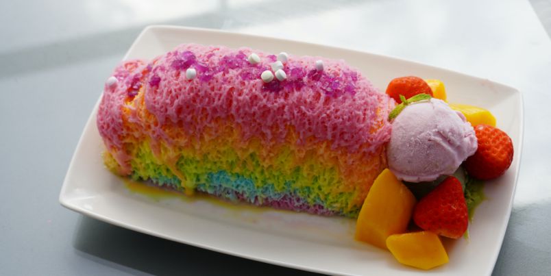 SNS映え必至！京都・祇園「アンニョンテラス」のレインボー「糸ピンス