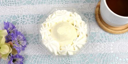 am/pmの人気スイーツが復活！ レアチーズとチーズムースの2層仕立てのチーズケーキ（ファミマ）