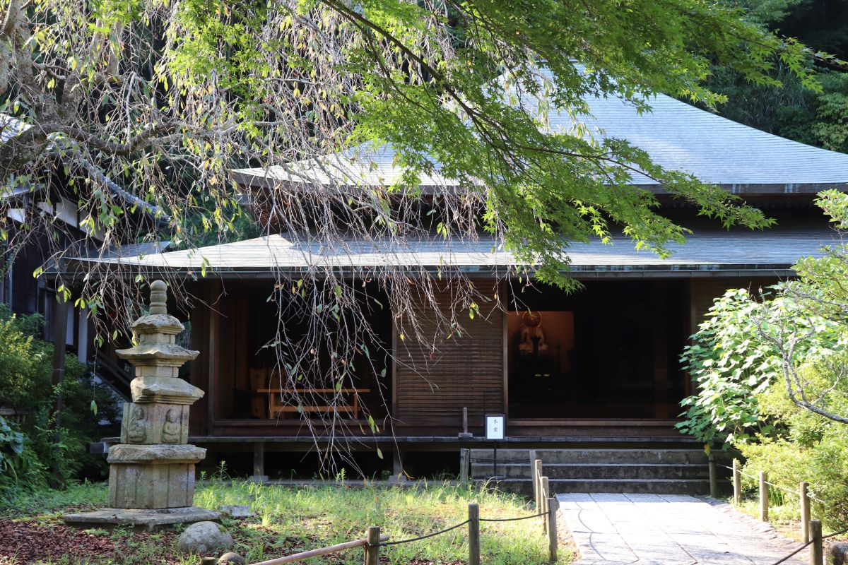 自分自身と向き合い心をリフレッシュ 北鎌倉 東慶寺 で写経体験 るるぶ More