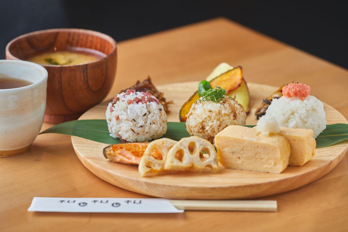 大阪カフェごはん ２ 本町で話題の 和レ和レ和 パンも選べる和定食ランチが人気 るるぶ More