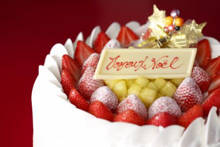 あまおう苺と濃厚メロンのW主演！「ホテルニューオータニ」東京・幕張・大阪から贅沢すぎるクリスマスケーキが登場【2021年】