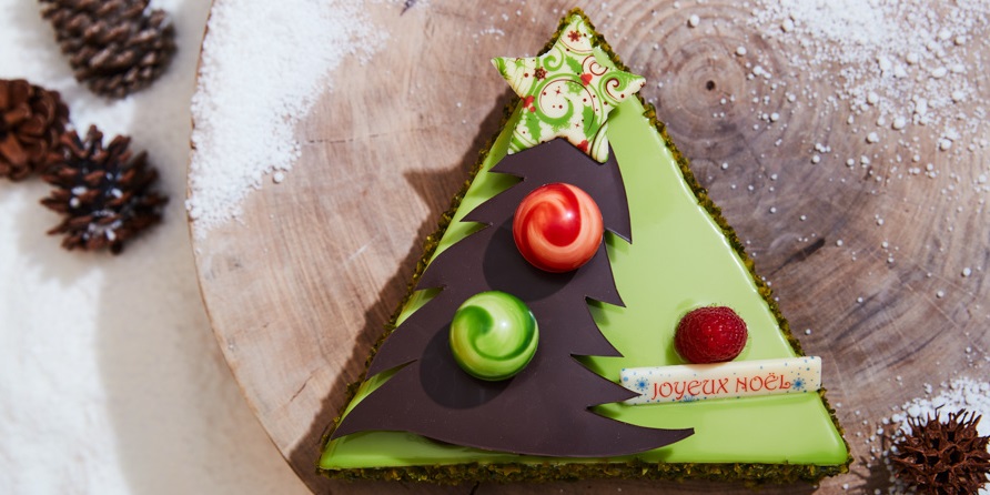 21年最新 アンダーズ 東京 のクリスマスケーキを実食レポート 人気のピスタチオ味やアソートケーキも登場 るるぶ More